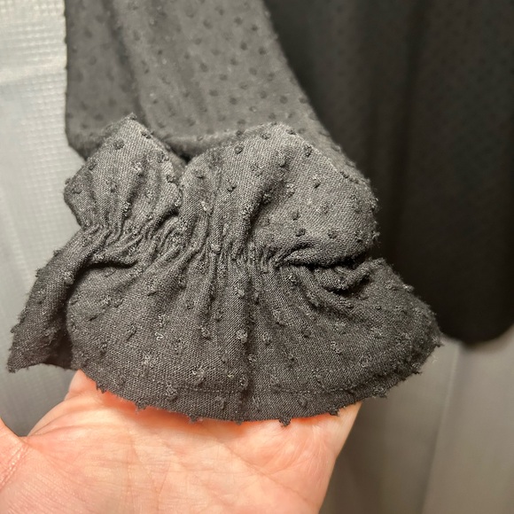 Reb n J Textured Blouse - Picture 3 of 7